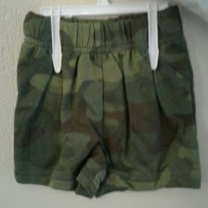 Carter's dino shorts/used